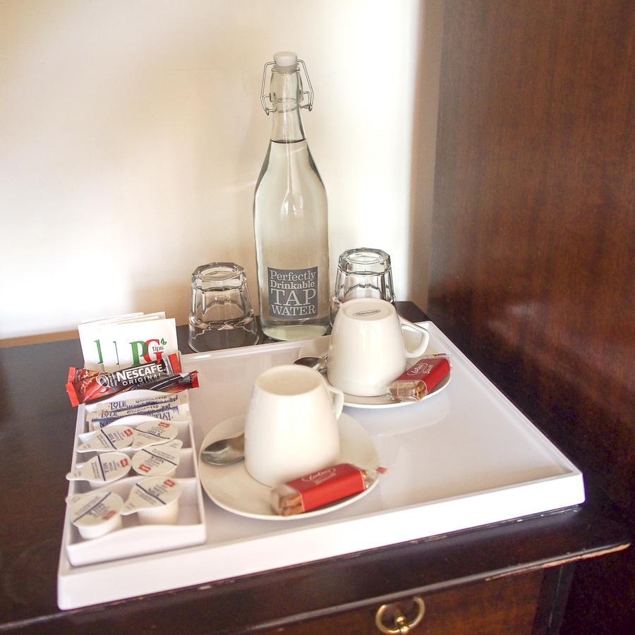 Leaded Light Guest House ソリフル エクステリア 写真