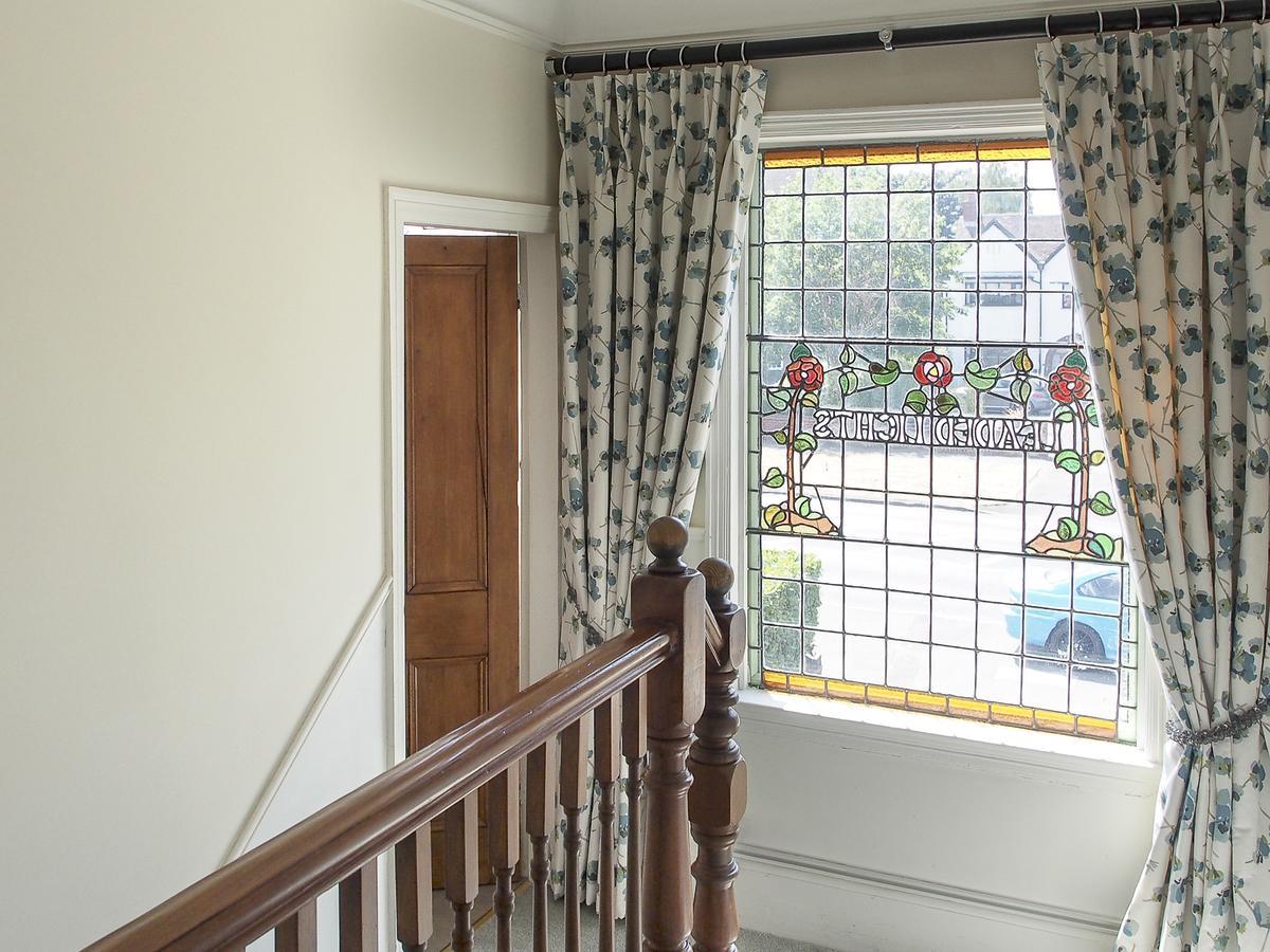 Leaded Light Guest House ソリフル エクステリア 写真