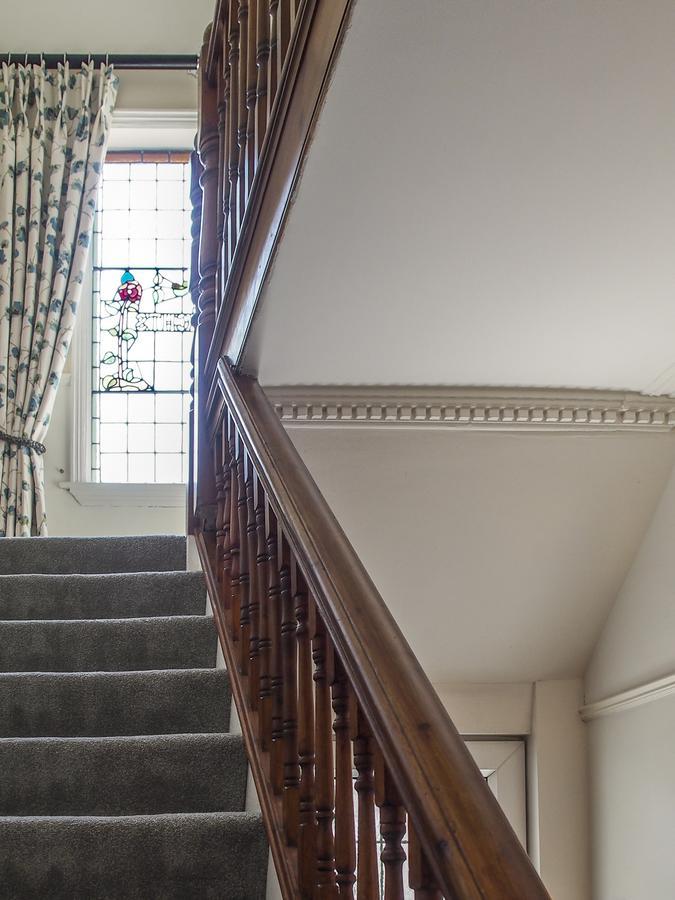 Leaded Light Guest House ソリフル エクステリア 写真